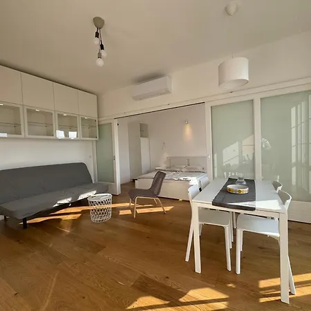 Brightlyapartment Budapest Esterno foto