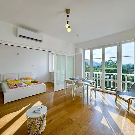 Brightlyapartment Budapest Esterno foto