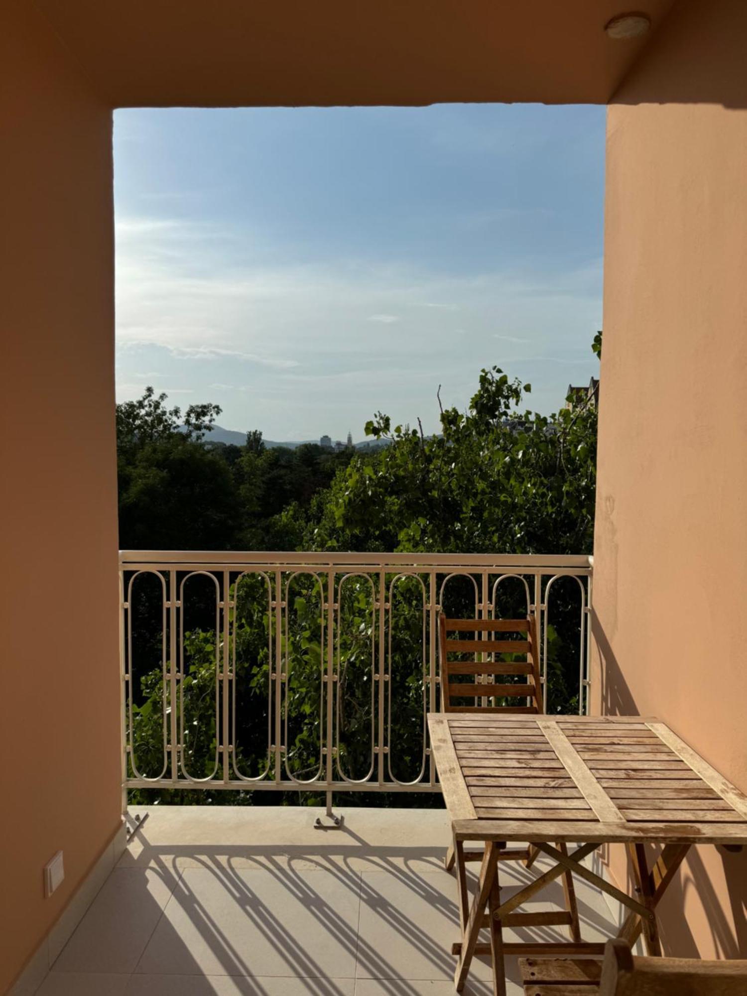 Brightlyapartment Appartement